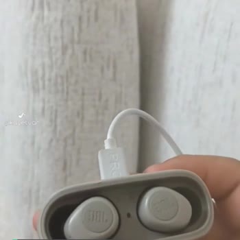 JBL Kulaklık Beyaz Işık Yanıp Sönüyor Ve Çalışmıyor!