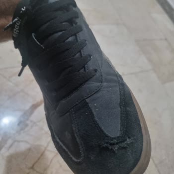 Reebok Ayakkabısının Dikişlerinin Kısa Sürede Yırtılması Ve Kullanıcı Hatası Reddi