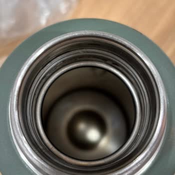 Amazon'dan Gelen Kullanılmış Stanley Termosun Çizik Ve Islak Olması Değişim Talebi