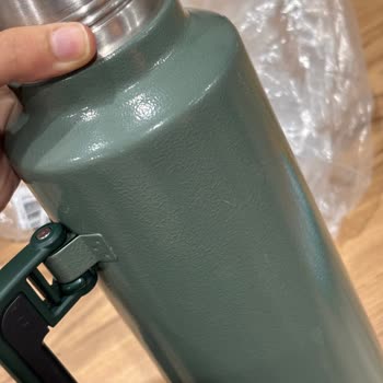 Amazon'dan Gelen Kullanılmış Stanley Termosun Çizik Ve Islak Olması Değişim Talebi