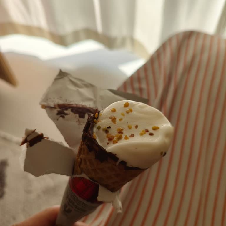 Yarım Kalan Dondurma Ve Cevapsız Müşteri Hizmeti