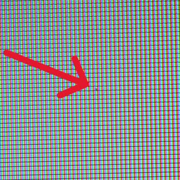 Bilkom Bartek Elektronik Servisinin Hatalı Onarımı Sonrası TV Paneli Kirlenmiş, Yeni Cihaz Talebi