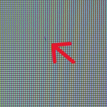 Bilkom Bartek Elektronik Servisinin Hatalı Onarımı Sonrası TV Paneli Kirlenmiş, Yeni Cihaz Talebi