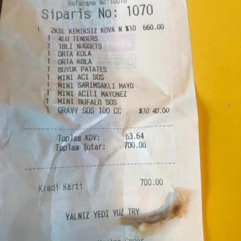 Popeyes Kemiksiz Denilen Üründen Kemik Çıkması