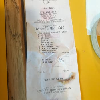 Popeyes Kemiksiz Denilen Üründen Kemik Çıkması