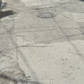 İzmir Bayraklı’da Doğalgaz Hattı Yalnızca Yarıya Çekildiği İçin Mahallede Büyük Mağduriyet