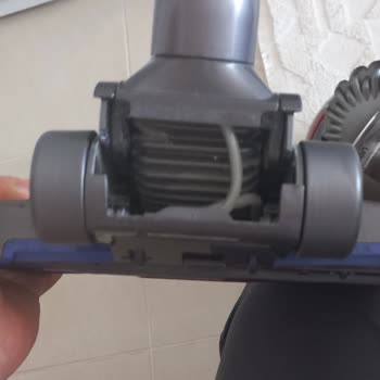 Dyson Süpürge Başlığı Normal Kullanımda Kırıldı, Garanti Kapsamı Dışında