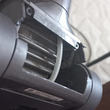 Dyson Süpürge Başlığı Normal Kullanımda Kırıldı, Garanti Kapsamı Dışında