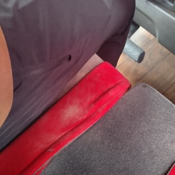 Vangölü Turizm Otobüsünün Kirli İç Mekanı Sağlık Riski Yaratıyor