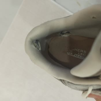 Skechers Ayakkabısının İç Astarındaki Açılma Nedeniyle Değişim Talebi Reddedildi