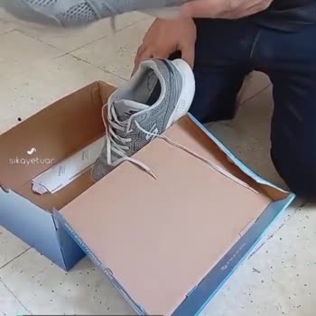 Skechers Markasının Sadece Adı Var Galiba
