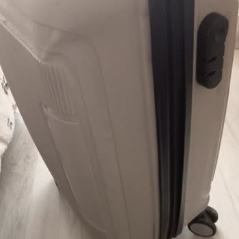 Erzincan Seyahat’te Kırılan Valiz İçin Tazminat Ve Özür Talebi