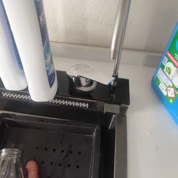 Sürekli Su Kaçağı Ve Servis Yokluğu Nedeniyle Akıllı Evye Değişimi Talebi