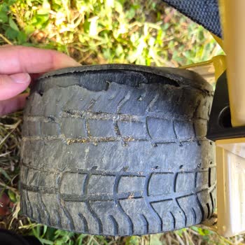 İki Kullanımdan Sonra Kamp Arabasının Lastiği Eridi, İade Ve Değişim İstiyoruz