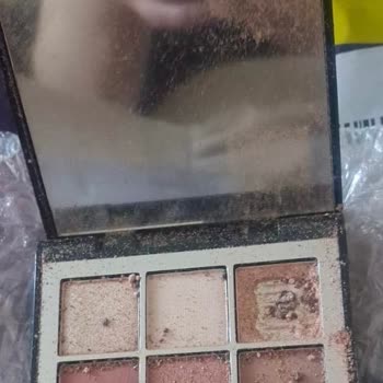 Gratis'ten Kırık Gelen Far Paleti İçin Değişim Ve Güvenli Paketleme Talebi