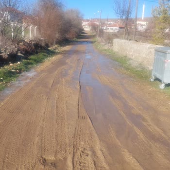 Yozgat Saraykent Parmaksız Köyünde Bozuk Yol Ve Güvenlik Krizi
