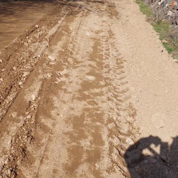 Yozgat Saraykent Parmaksız Köyünde Bozuk Yol Ve Güvenlik Krizi