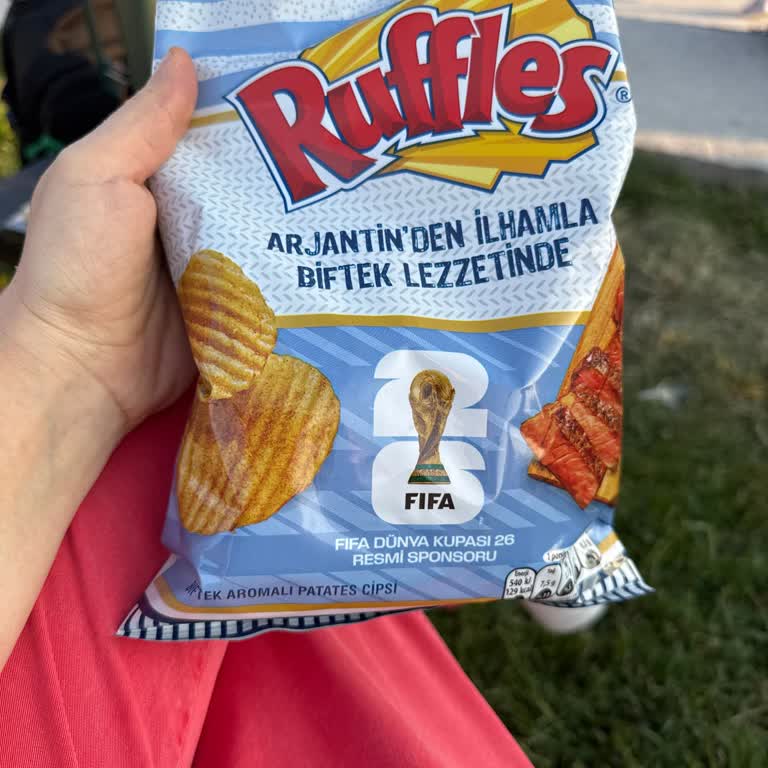 Ruffles Biftek Aromalı Cipste Lezzet Eksikliği Ve Aldatıcı Reklam