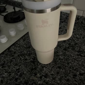 Stanley Su Şişesi Kapağı Kırıldı, Koku Ve Soğuk Tutmama Sorunu Var