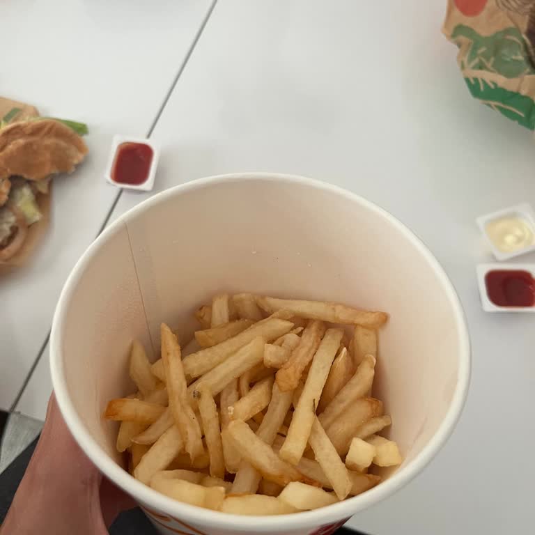 Kova Patates Siparişlerinde Sürekli Eksik Doldurma Ve Ücret İadesi Talebi