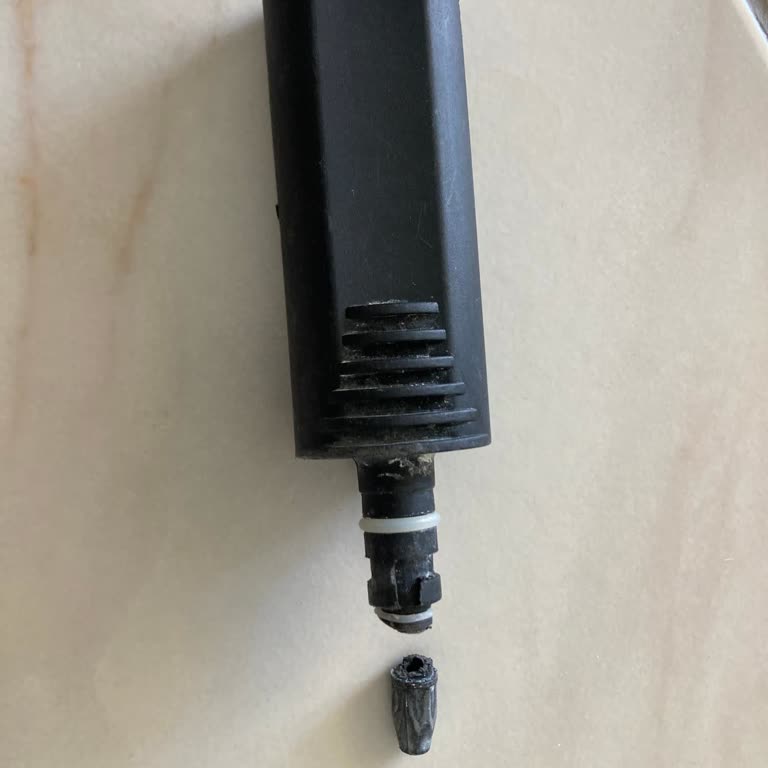 Uç Adaptörü Kırıldı, Garanti Ve Müşteri Hizmetine Ulaşılamıyor