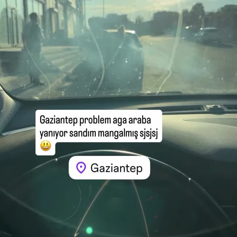 Bina Önünde Ve Yolda Mangal Yakılması Nedeniyle Yoğun Duman Ve Güvenlik Riski