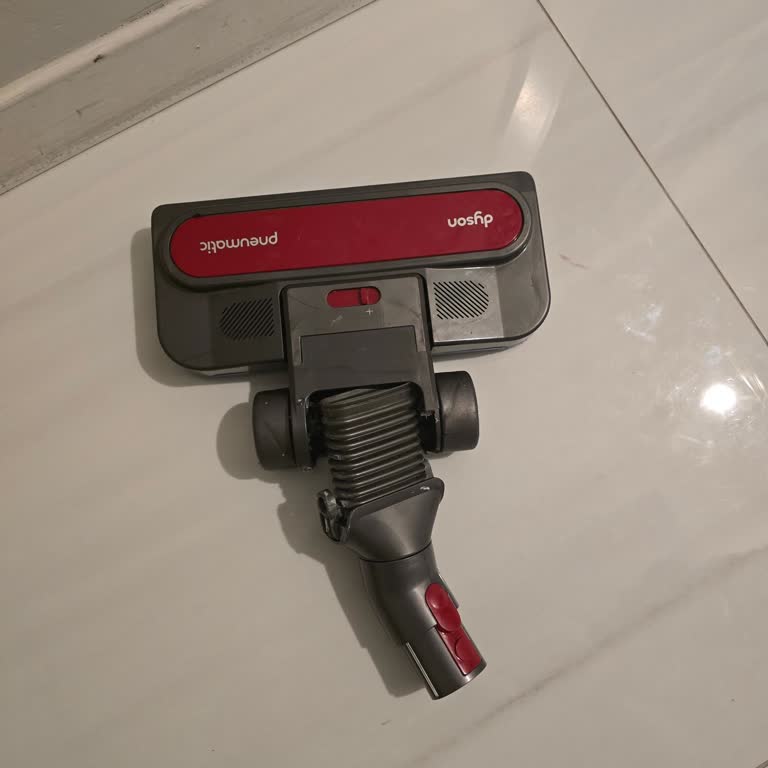 Dyson Pneumatik Başlığının Erken Arızası Ve Ücretsiz Değişim Talebi