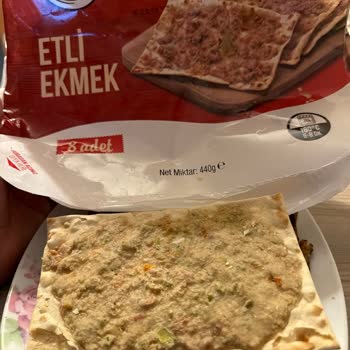 300 TL'lik Görseli Yanıltan Etli Ekmek Ürünü Mağduriyeti
