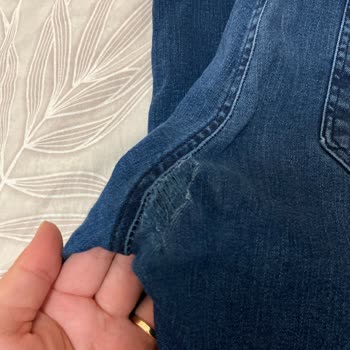Koton Pantolonunda Dikiş Sorunu, Mağaza Çözüm Sunmadı