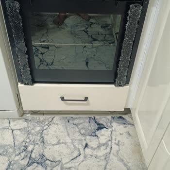 Vinola Ankastre Fırının Dış Camı Üç Hafta Boyunca Takılamadı