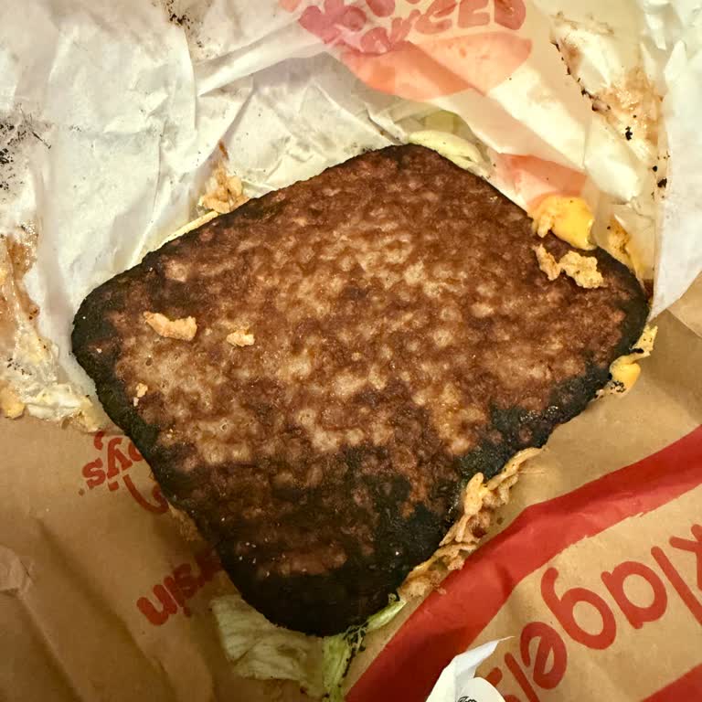 Yanmış Hamburger Ürünü İçin İade Talebi Ve Şikayet