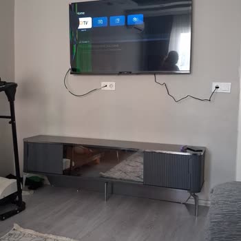 Kırık OLED TV Teslim Edildi, Yardım Yok