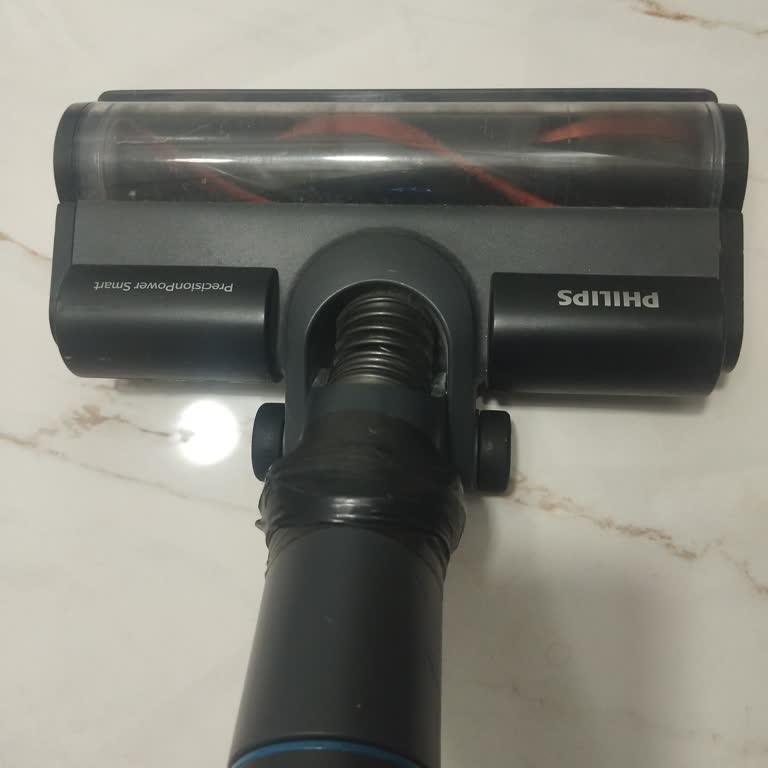 Garanti Kapsamında Olması Gereken Süpürge Başlığı Kırıldı, Yetkili 2.300 TL Ücret Talep Ediyor