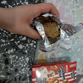 Miskets Chicken Bite Ürünü Bozulmuş Ve Kötü Kokuyor, Son Kullanma Tarihi Yanıltıcı