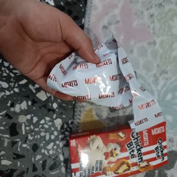 Miskets Chicken Bite Ürünü Bozulmuş Ve Kötü Kokuyor, Son Kullanma Tarihi Yanıltıcı
