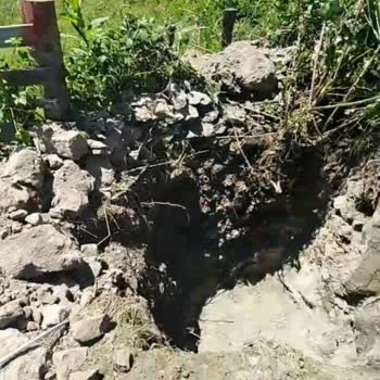 Kapı Önündeki Elektrik Direği Ve YEDAŞ Personelinin Saygısız Tutumu