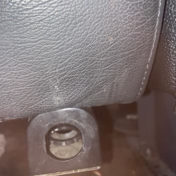 Şarj Ünitesi Olmayan Koltuk Ve Temizlik Sorunları Nedeniyle Mağdur Oldum