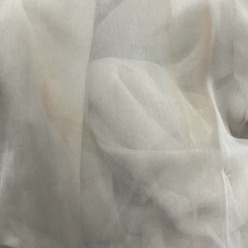 Kiralık Elbisede Hijyen Sorunu Ve Mağaza İletişimsizliği