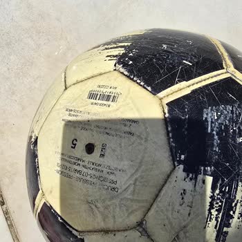 Trendyol'dan Aldığım Adidas Futbol Topu Kısa Sürede Yırtıldı