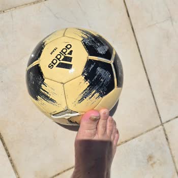 Trendyol'dan Aldığım Adidas Futbol Topu Kısa Sürede Yırtıldı
