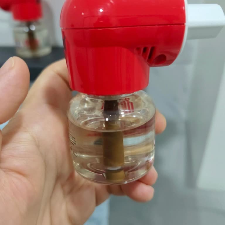 Detan Elektrikli Sivrisinek Kovucu Cihazı Aşırı Isınarak Yangın Tehdidi Oluşturdu