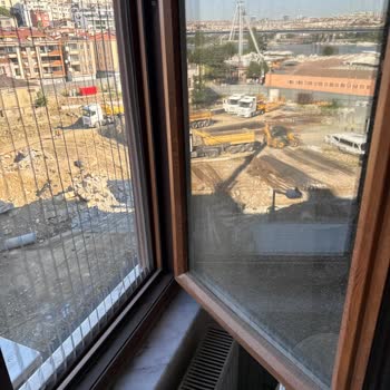 Ege Yapı Şantiyesinden Gelen Toz Evimizde Sağlık Ve Konforu Tehdit Ediyor