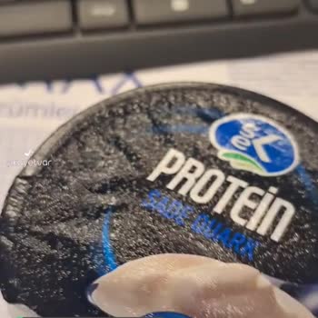 Sek Süt Son Kullanma Tarihi Geçmemiş Quark Yoğurt Krema Kıvamında Çıktı!