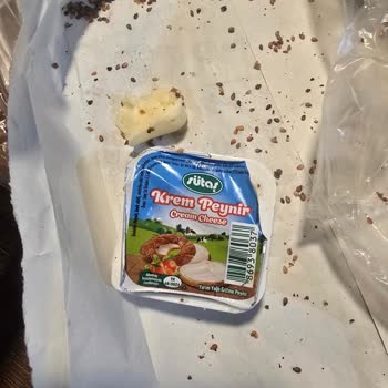 Üretim Tarihi Geçmiş Sütaş Krem Peyniri Satışı Ve Denetim Talebi