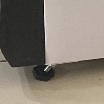 Hasarlı Şenocak Dikey Meşrubat Dolabı Ve Yetersiz Servis