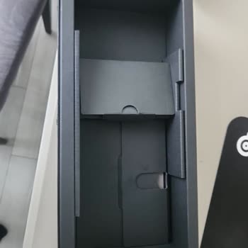 Şarj Cihazı Eksikliği Ve Satıcı İletişimsizliği Nedeniyle Telafi Talebi