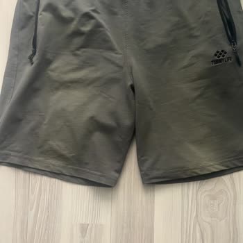 Tommy Life Şortunda Renk Atması Ve Fiziksel İnceleme Talebi
