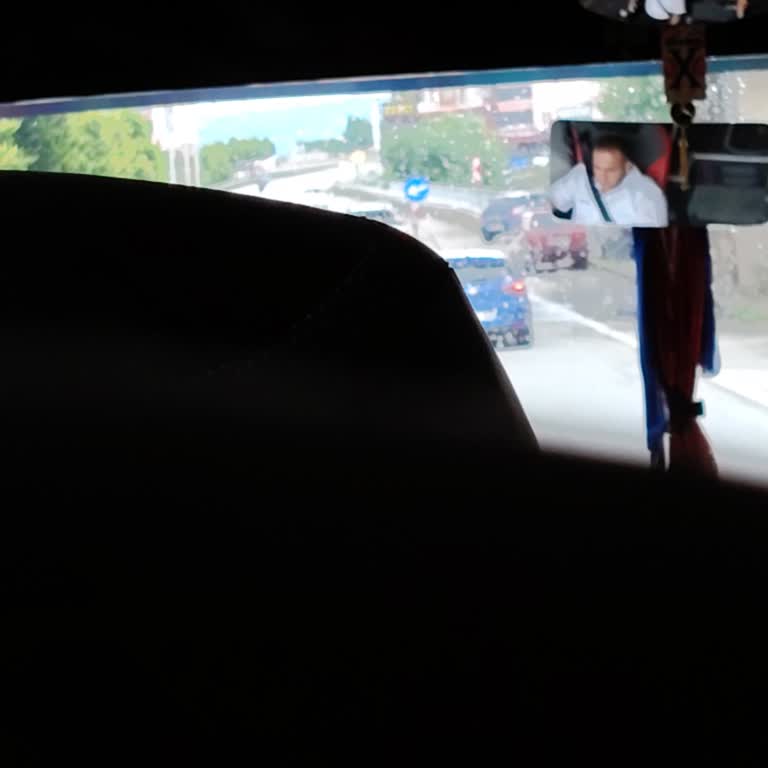 Metro Turizm Şoförlerinin Gecikmesi Ve Kaba Tavırları