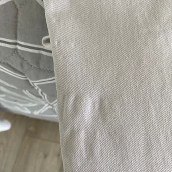 Mavi Jean Pantolonda İplik Atması Ve Ücret İadesi Talebi