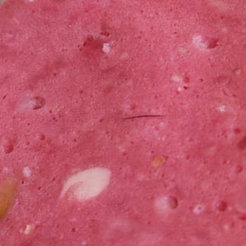 Emin Et Selam Macar Sucuk Ürünün İçinde Kıl Tespiti Hijyen Skandalı
